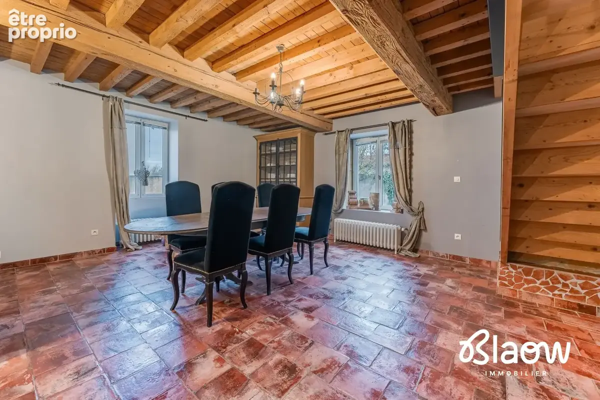Maison 5 pièces 130 m² à vendre à Decines-Charpieu (69150) - photo 2