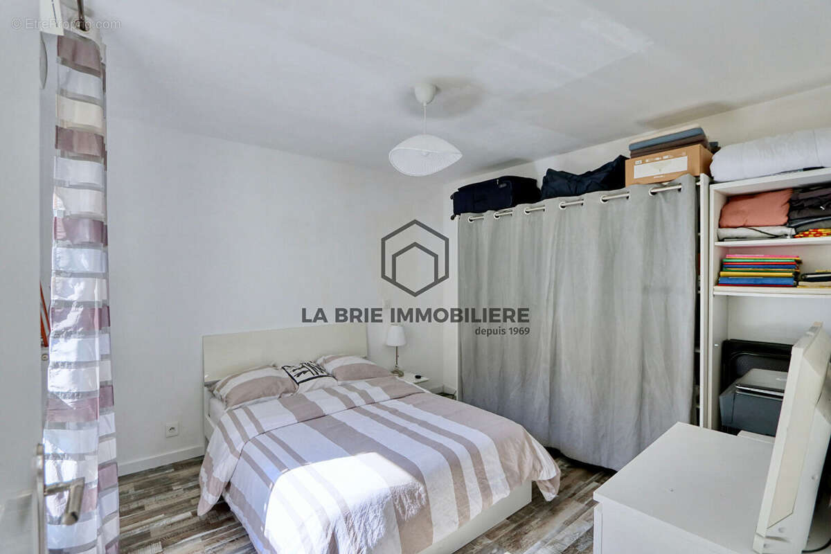 Appartement à BRIE-COMTE-ROBERT