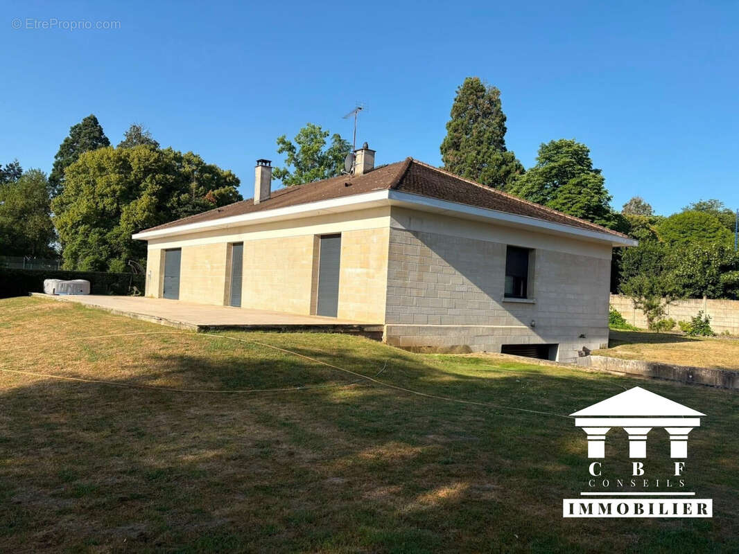 Maison à MONTCHANIN