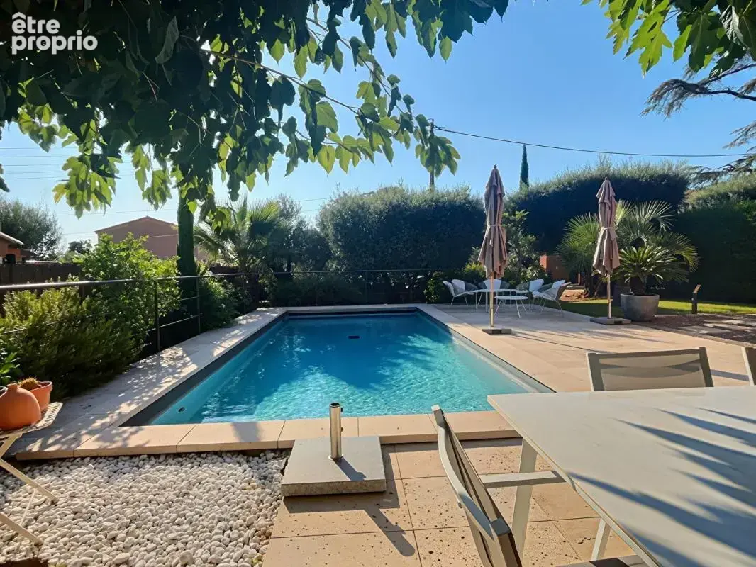 Villa d'architecte 165 m2  prox centre Bandol  1 450 000 - photo 2