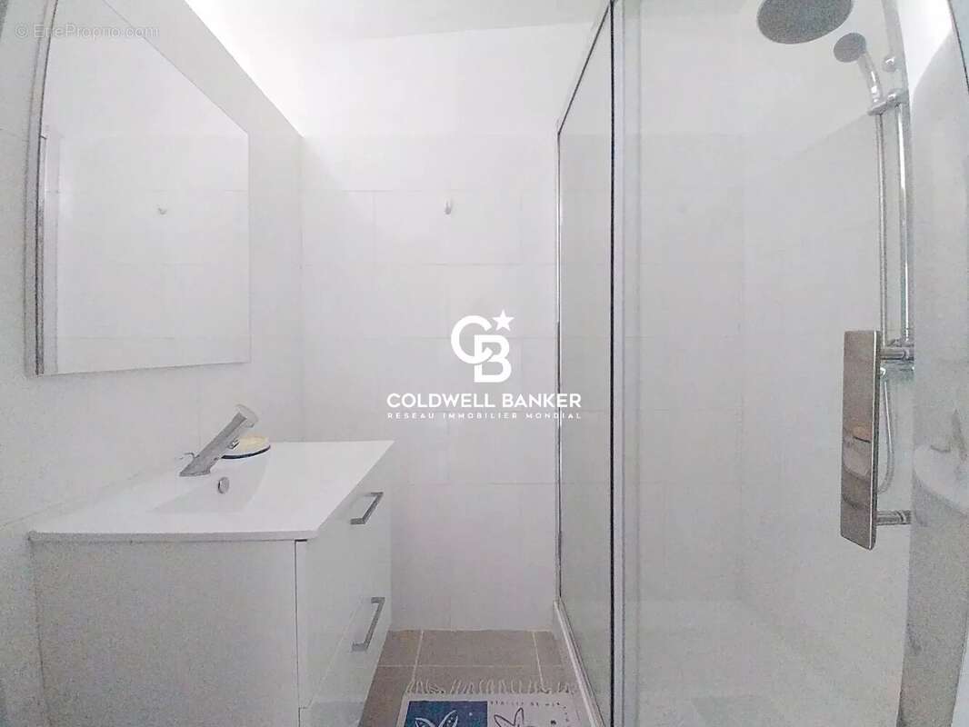 Maison à ROQUEBRUNE-SUR-ARGENS