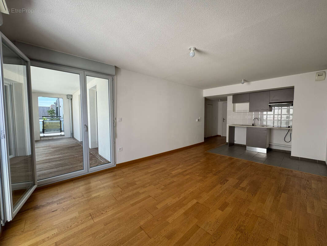 Appartement t3 de 63m2 - photo 2