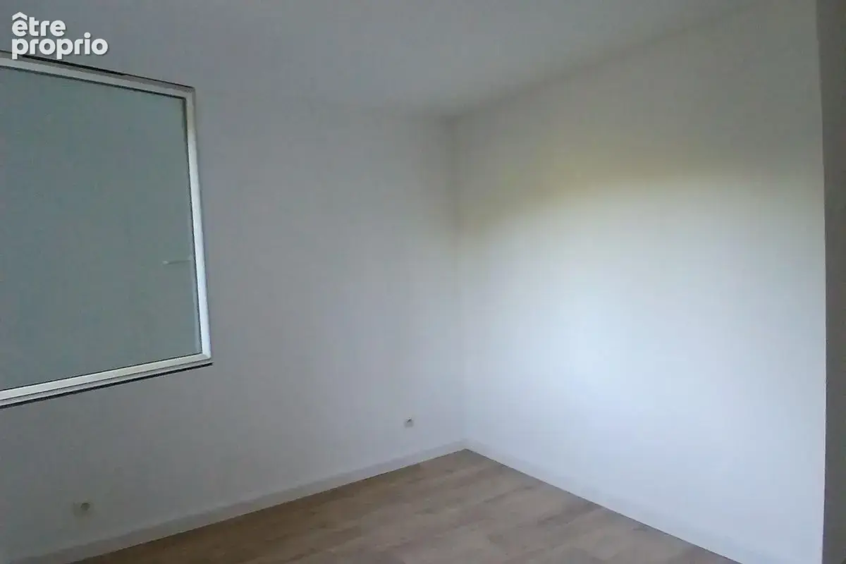 T5 E02660029L - Dans petite copropriété spacieux T5 de 98m² avec jardin de 93m² proche calanques - photo 7