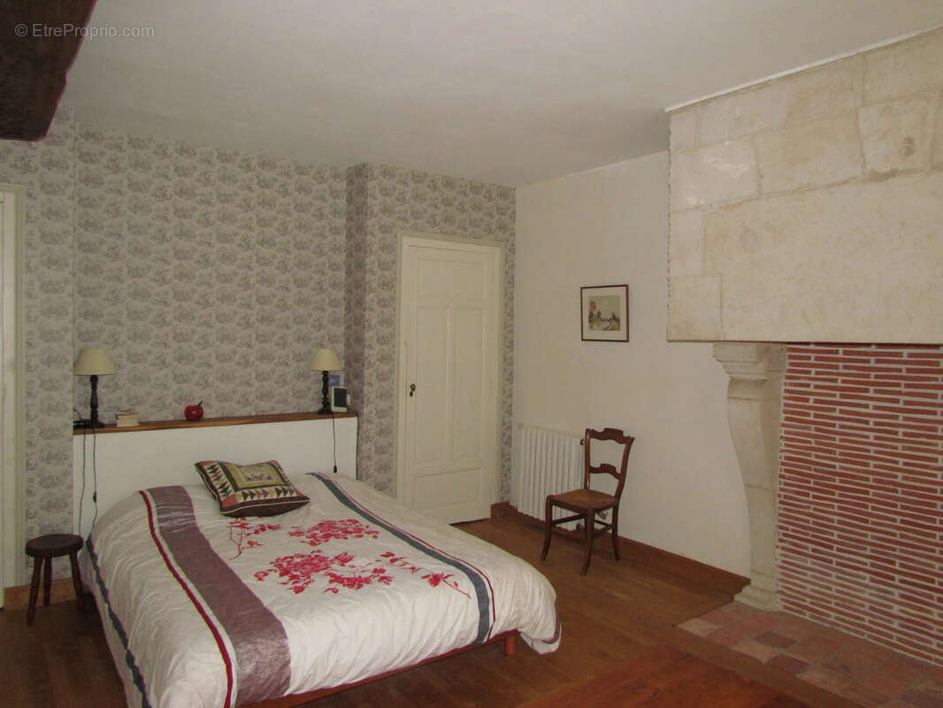 Maison à BERNAC