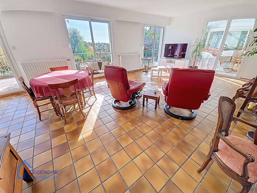 Maison à LA FRETTE-SUR-SEINE