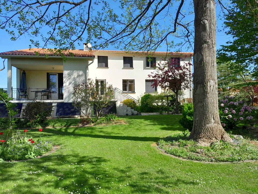 Maison à SAINT-NICOLAS-DE-LA-GRAVE