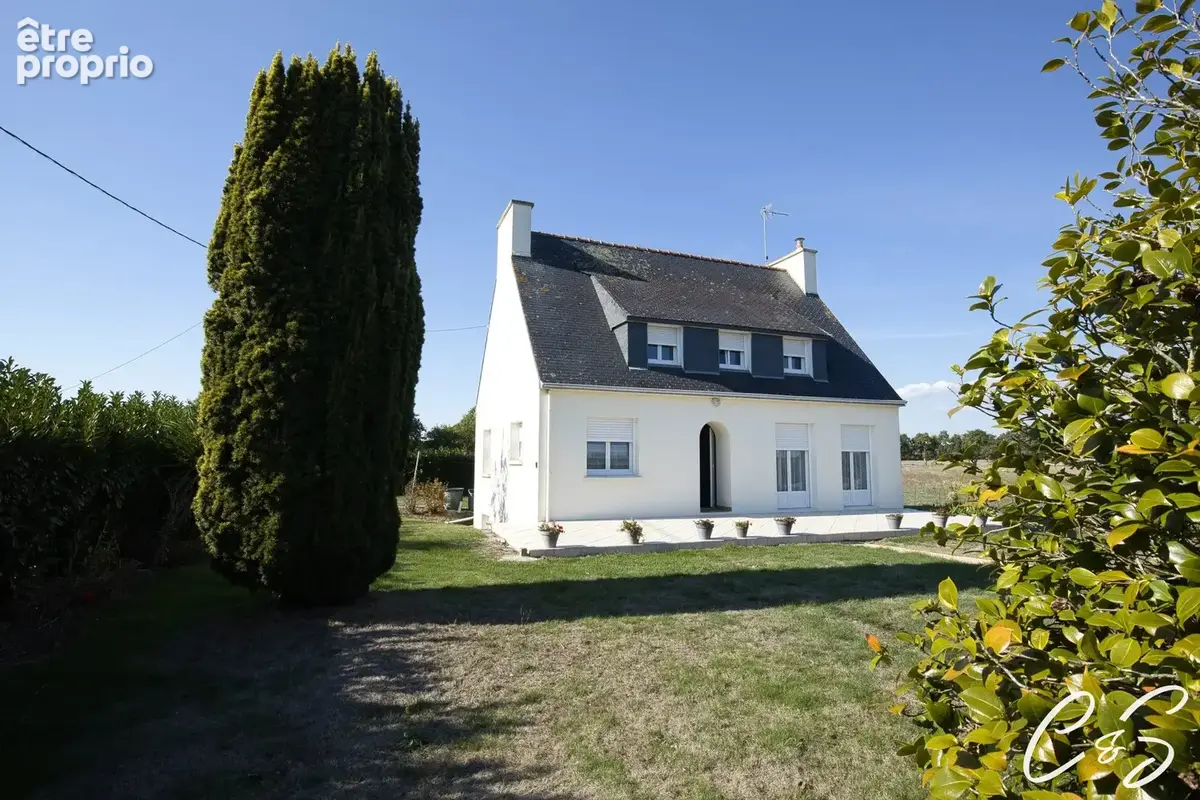 Maison à PLONEOUR-LANVERN