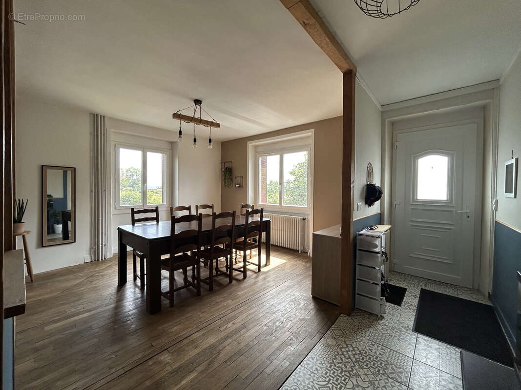 Maison à CHAMBOULIVE