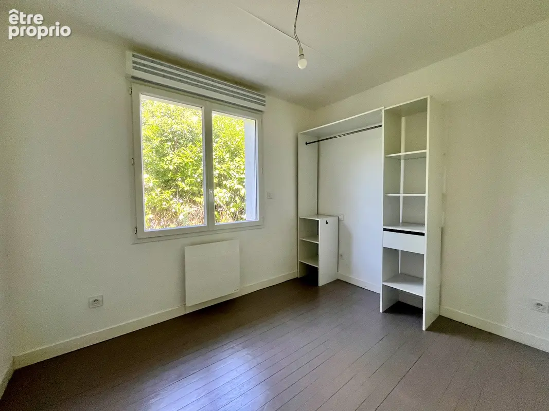 À Villeneuve-sur-Lot, découvrez cette maison d'environ 115 m², idéalement située à proximité des commodités, du collège Anatole  - photo 14