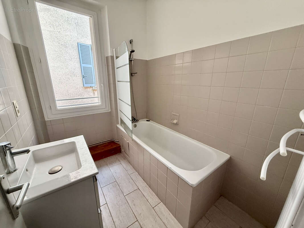 Appartement à SAINTE-LIVRADE-SUR-LOT