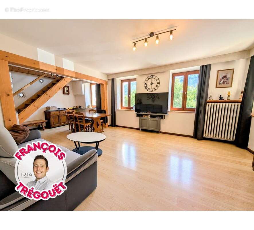 Maison à MAGLAND