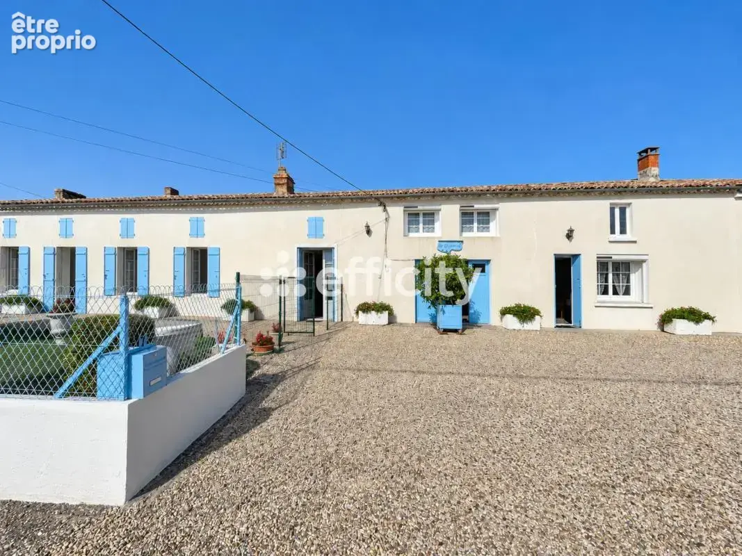 Maison à ARCES