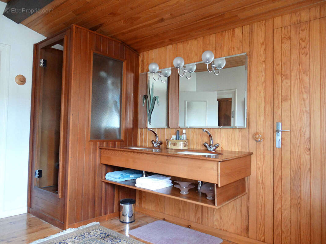 Maison à SAINT-ETIENNE