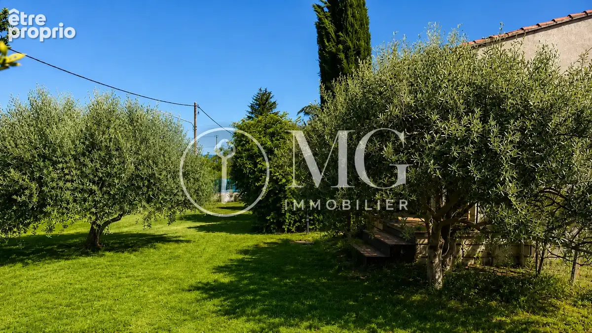 Maison de plain-pied 147 m2 avec vérandas et terrain de 1004 m2 - photo 4
