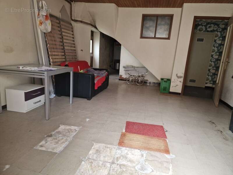 Maison à CONTREXEVILLE