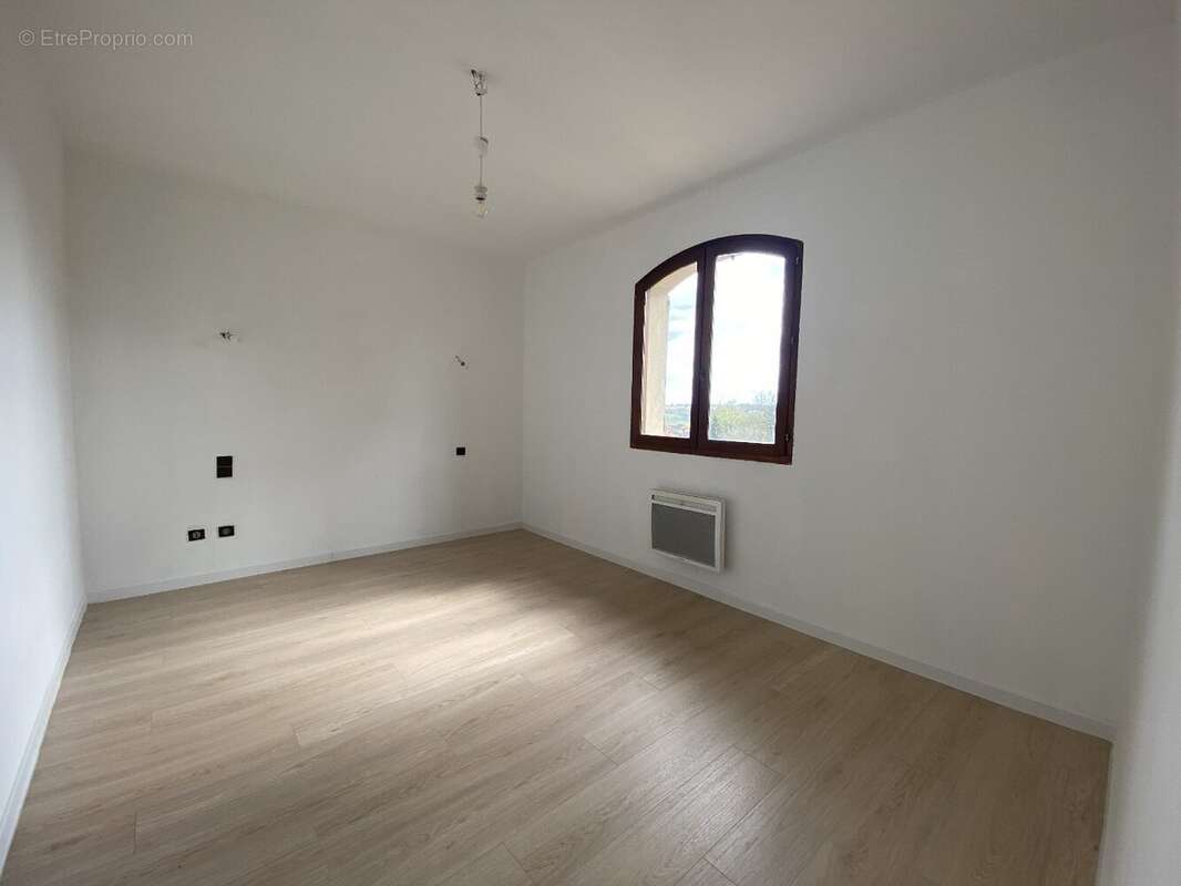 Maison à DREMIL-LAFAGE