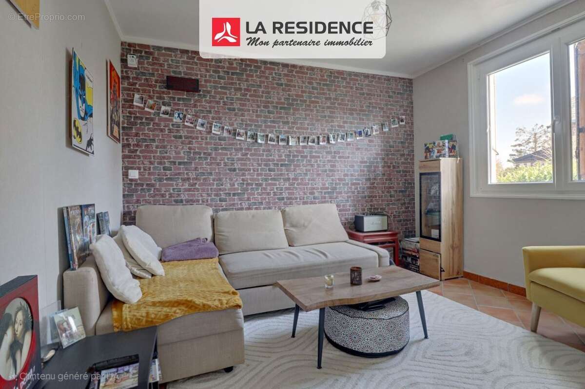 Maison à MARCHEZAIS