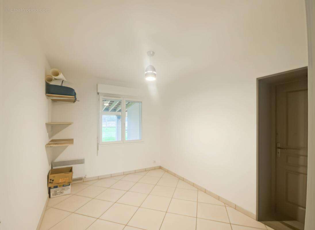 Maison 144 m² à Marsas  - photo 6