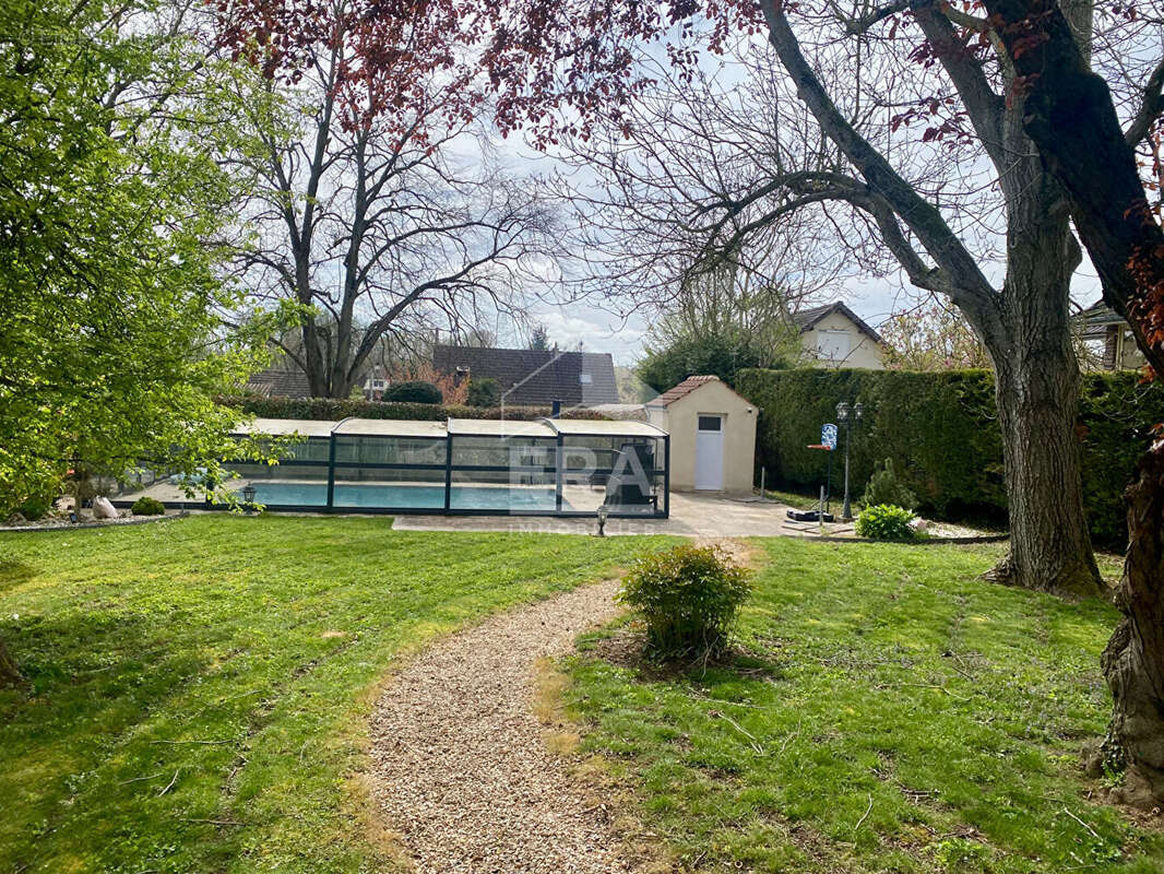 Maison à COURLON-SUR-YONNE