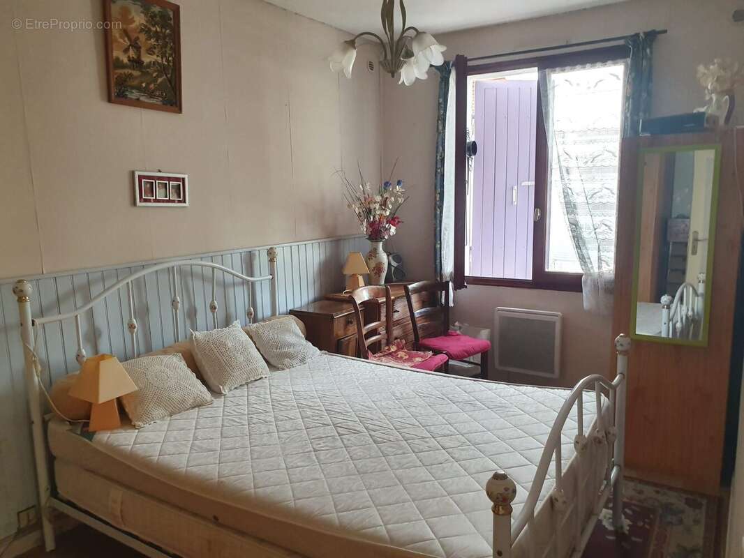Maison 74 m² à Chenac-Saint-Seurin-D'uzet  - photo 5
