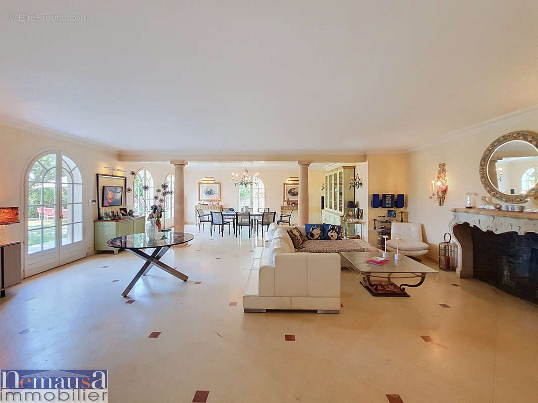 Propriété 200m2 avec Matériaux Nobles secteur bas Planette - photo 19