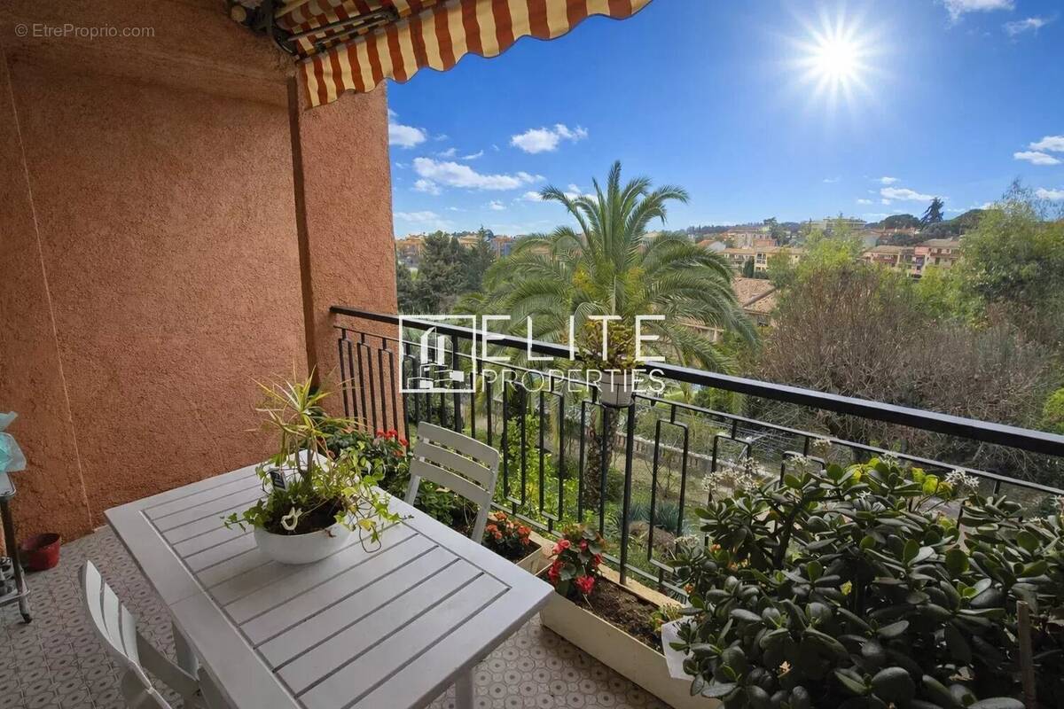Appartement à VENCE