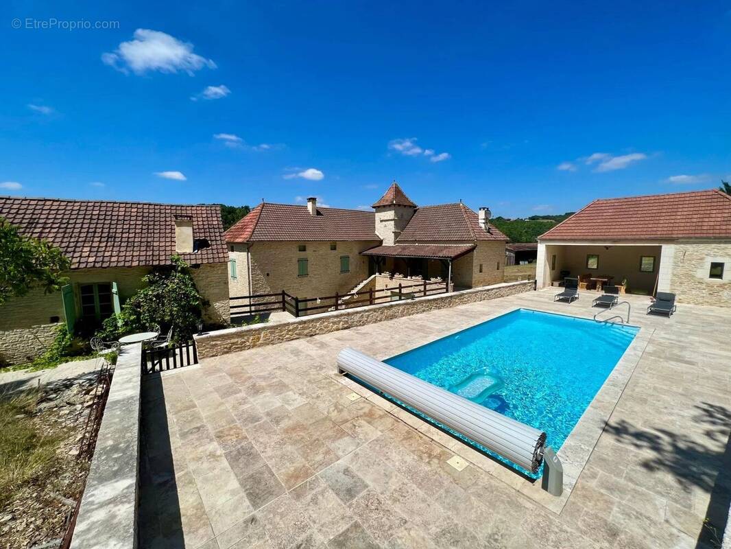 Maison à SALVIAC