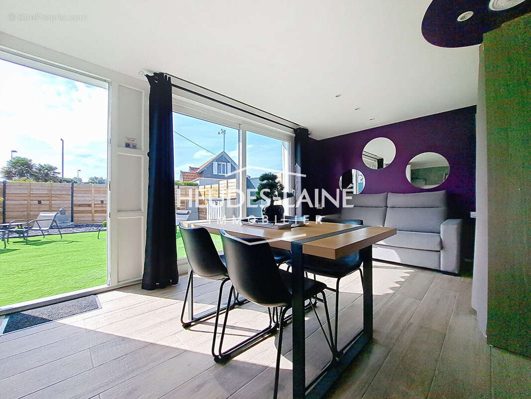 Maison à SAINT-PAIR-SUR-MER