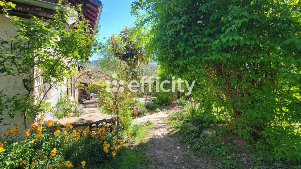 Maison située en campagne - photo 10