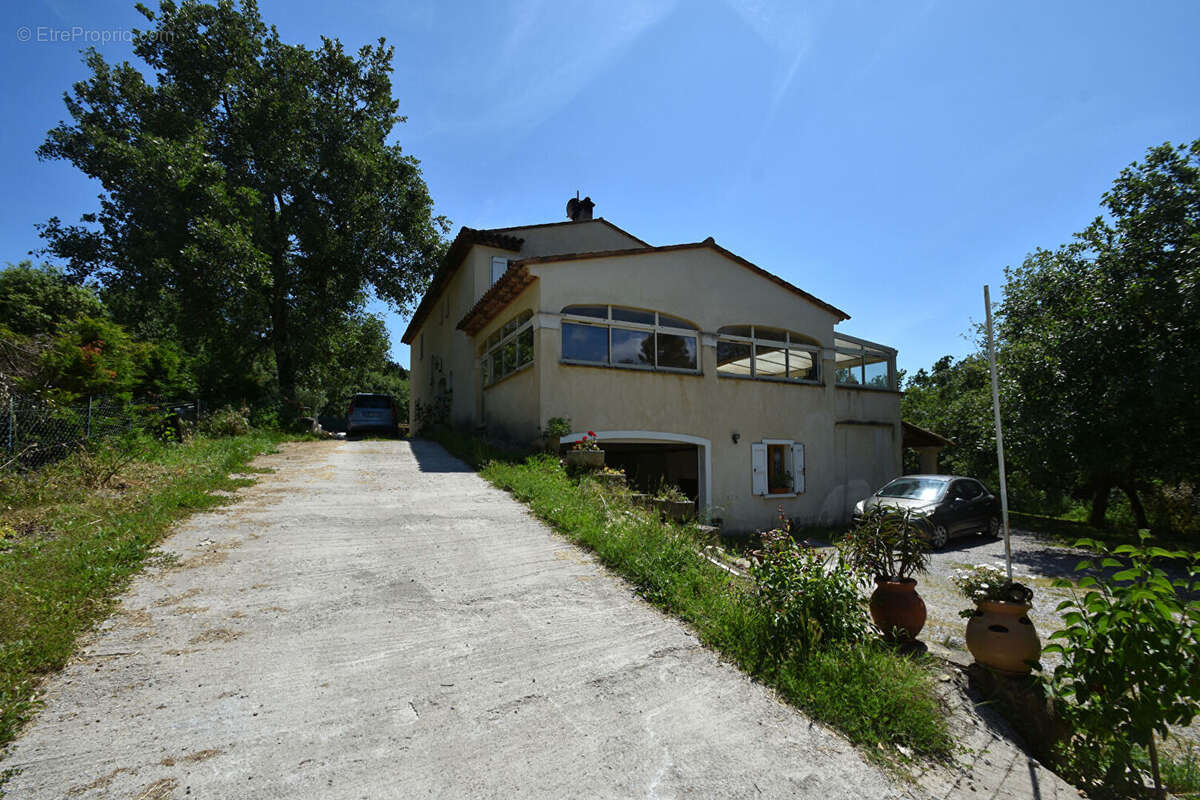 Maison à SAINT-PAUL-EN-FORET