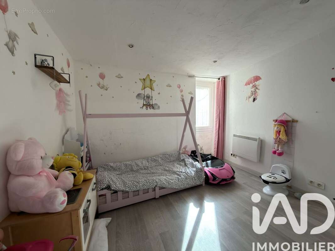 Photo 9 - Maison à REYNES