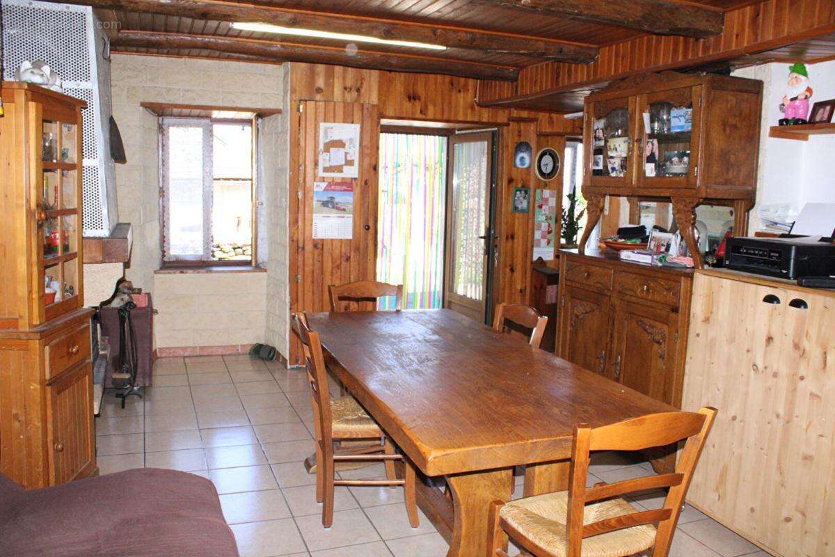 Maison à LE BLEYMARD