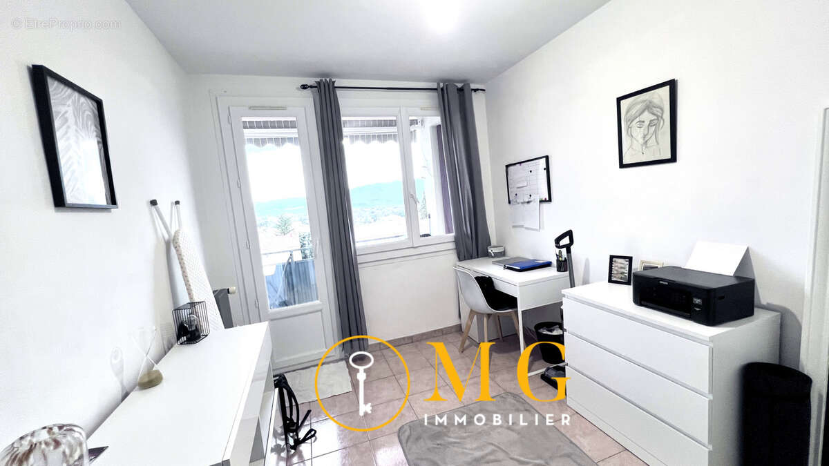 Appartement à CHATEAU-ARNOUX-SAINT-AUBAN