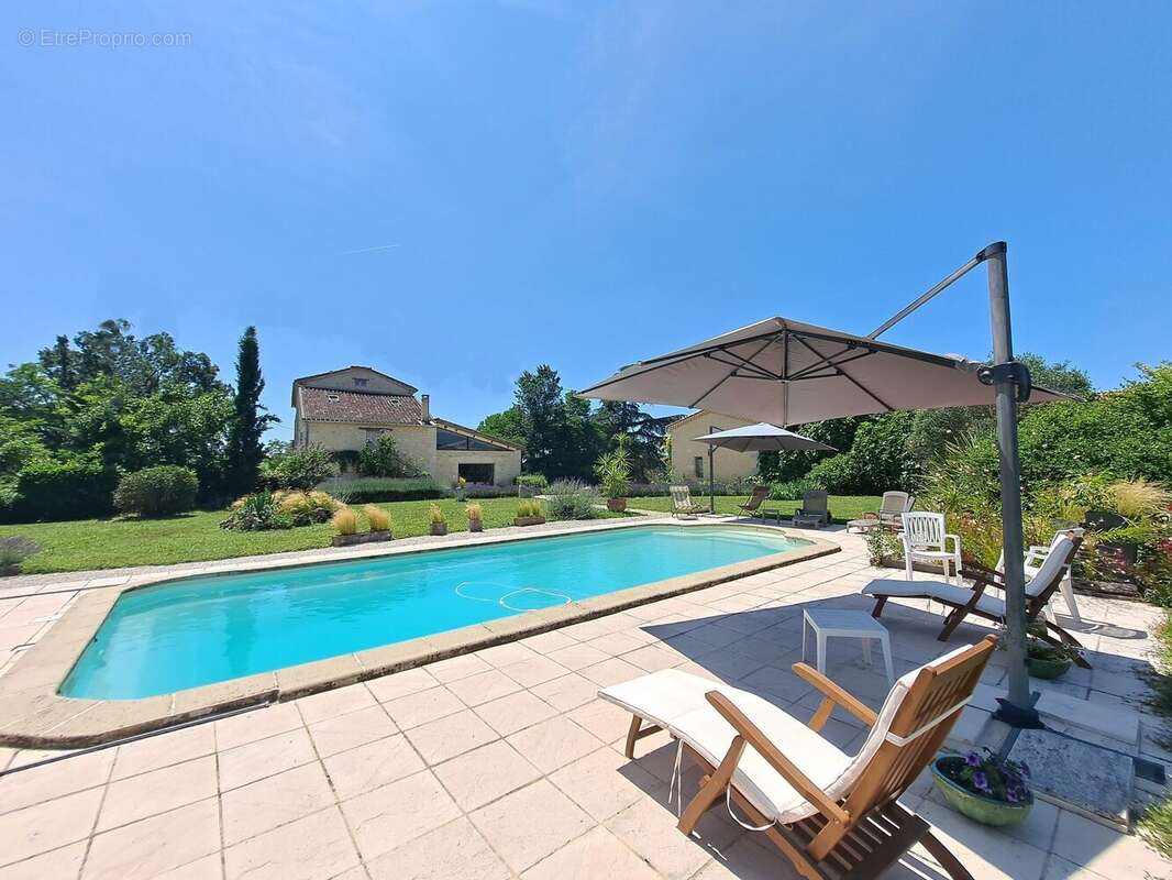 Maison à LA ROMIEU