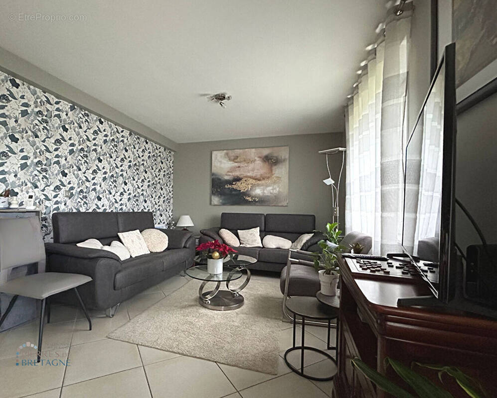 Maison à LE RELECQ-KERHUON