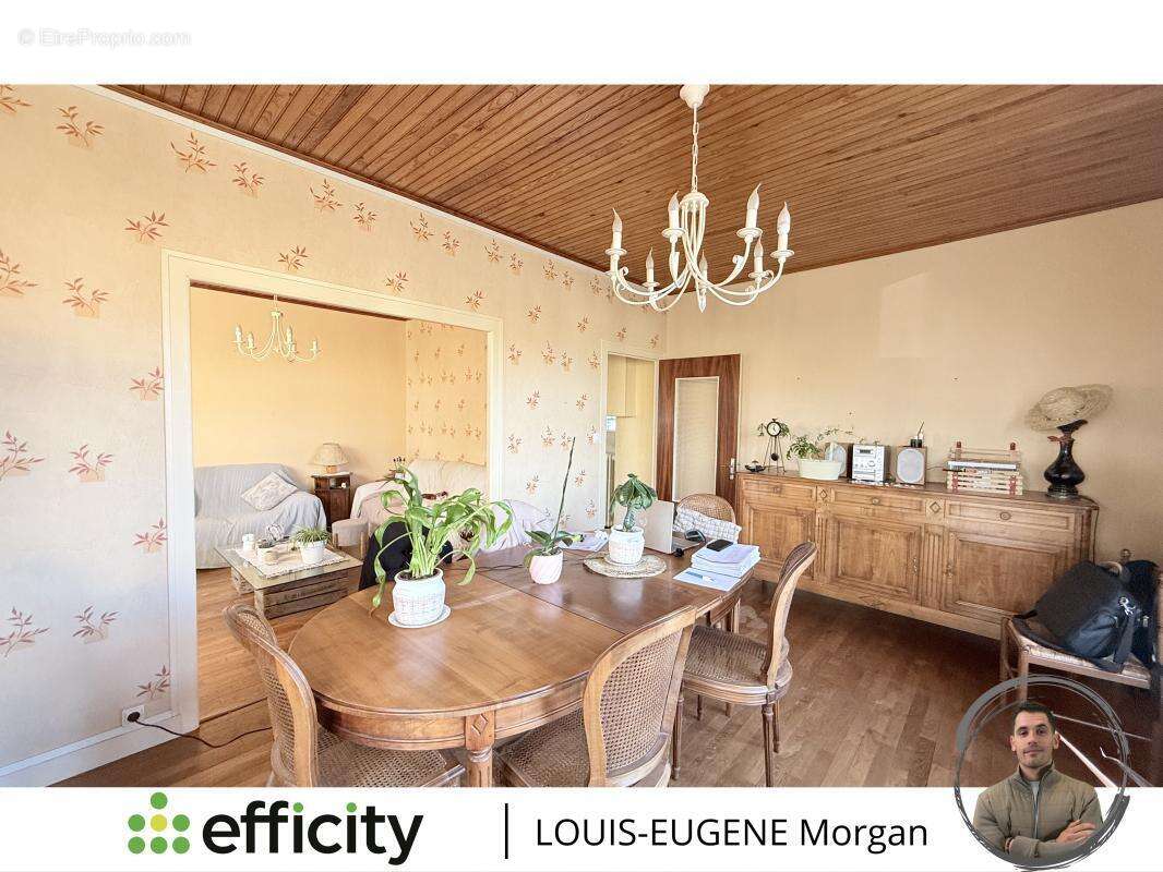 Maison à JAUNAY-CLAN