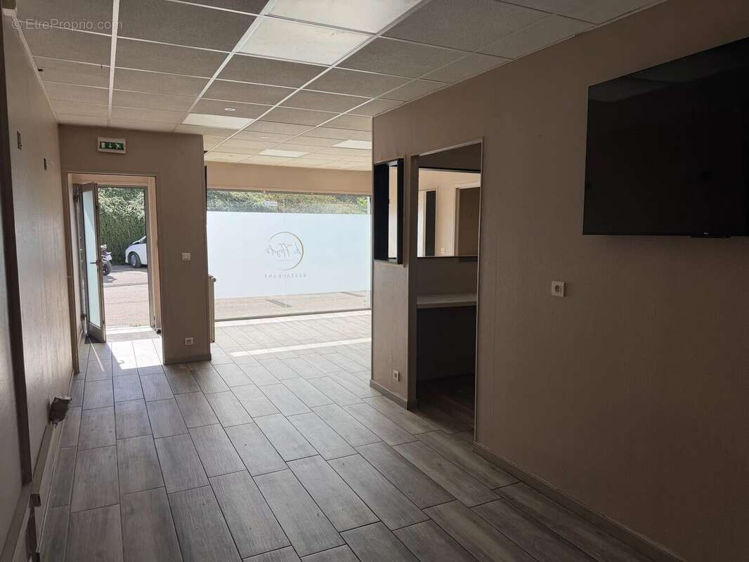 Exclusif st-georges local commercial de 54 m² - photo 4