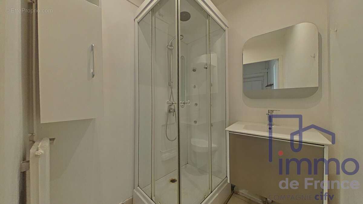 Appartement à SAINT-ETIENNE