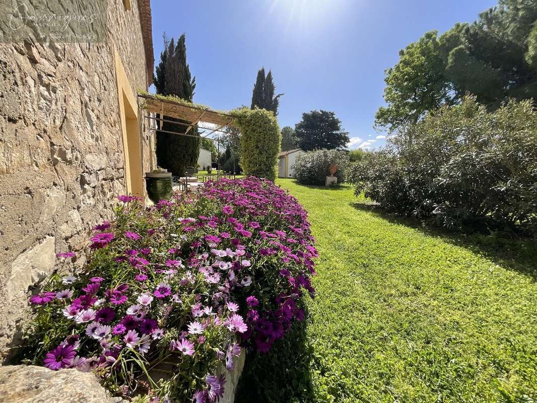 Maison à LE THOLONET