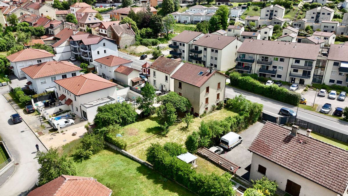 Maison à LEAZ