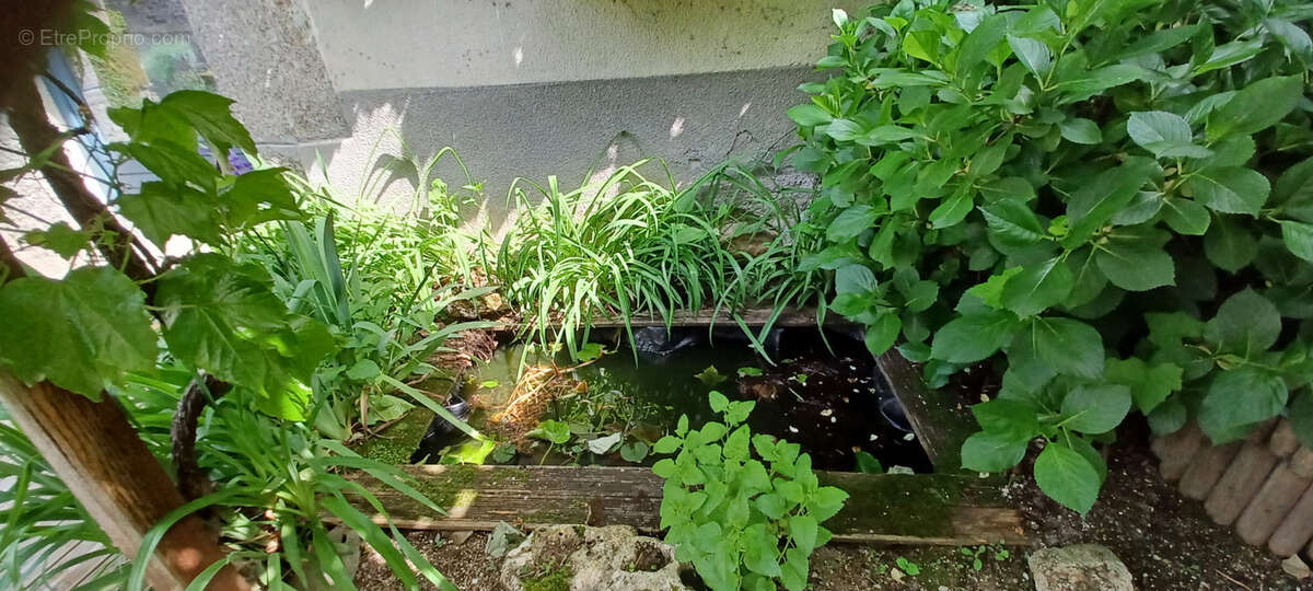 Maison à ENTRAYGUES-SUR-TRUYERE