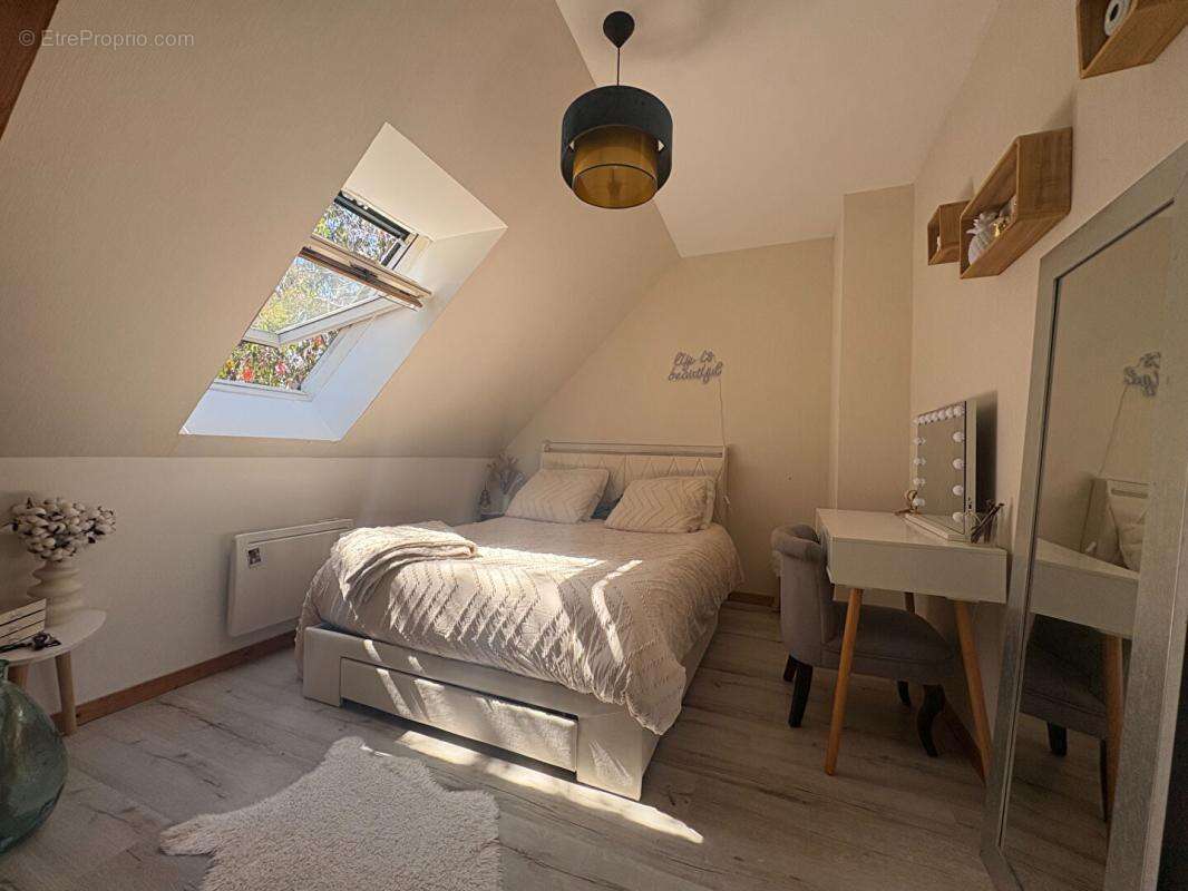 Maison située en bourg, à proximité d'Angers - photo 11