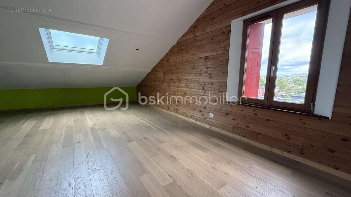 Appartement à ROMANS-SUR-ISERE
