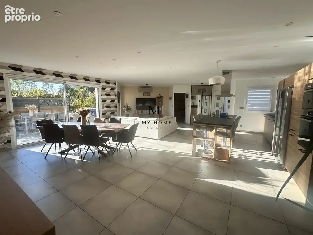 Maison 6 pièces 147 m² à vendre à Vingt-Hanaps (61250) - photo 3