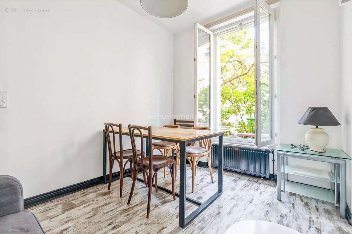Vente Appartement Paris(75018) 399 000ï¿œ - photo 3