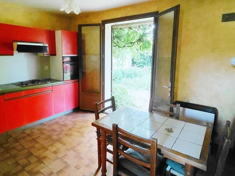 Maison à VILLENEUVE-SAINT-SALVES