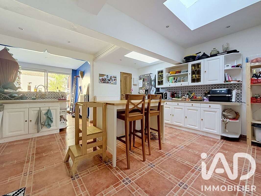 Maison 161 m² à Roubaix  - photo 4