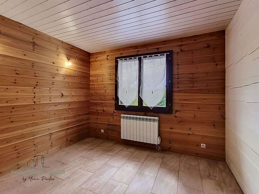 Maison à PERRIGNIER