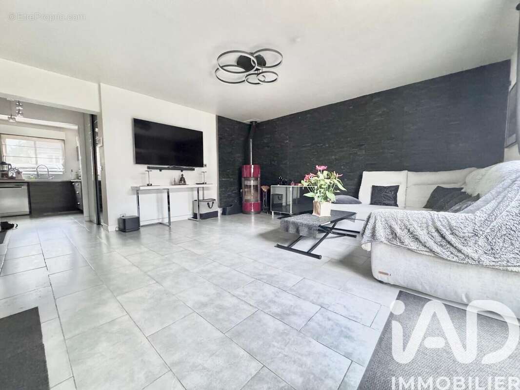 Photo 8 - Maison à GRETZ-ARMAINVILLIERS