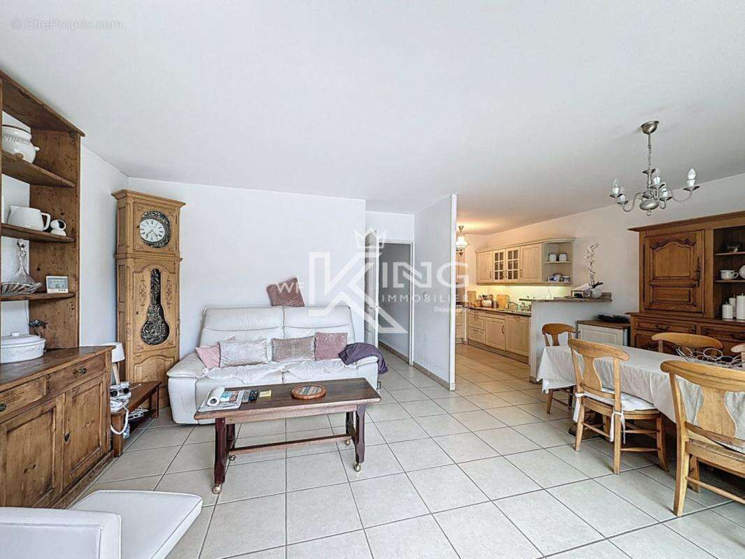 Appartement à FREJUS